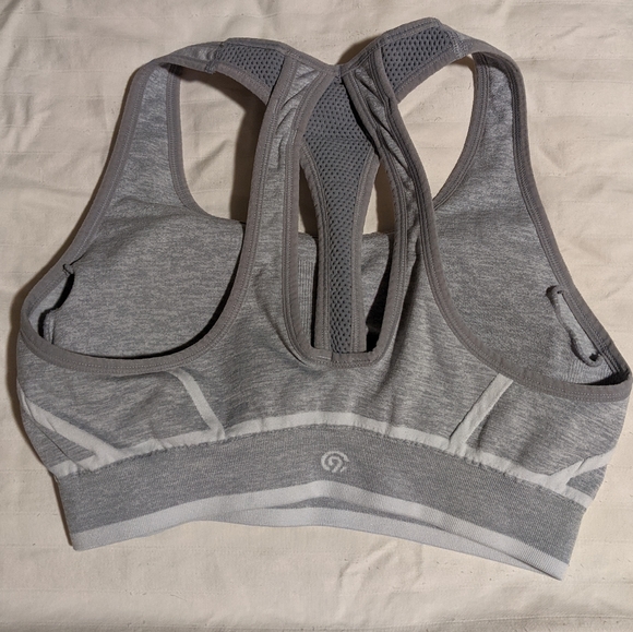 Gray & white C9 sports bra - Picture 2 of 6
